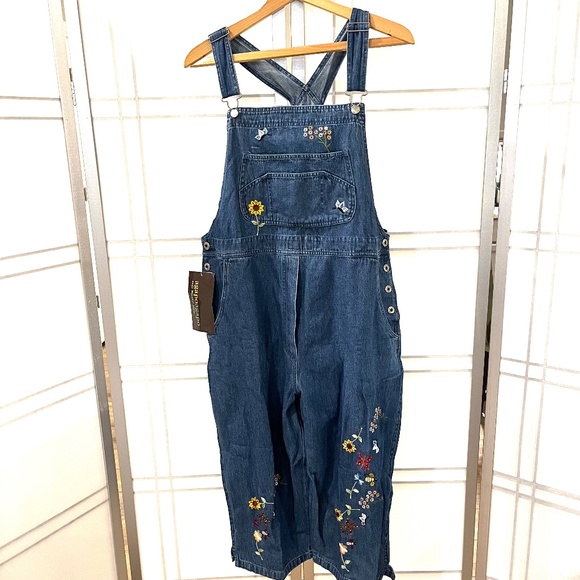 Vintage AGAPO Embroidered Denim Crop Overalls - Size L - Picture 2 of 8
